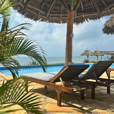 Calamari Beach Resort Zanzibar Екстериор снимка